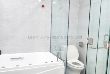 toilet-co-bon-tam-nam
