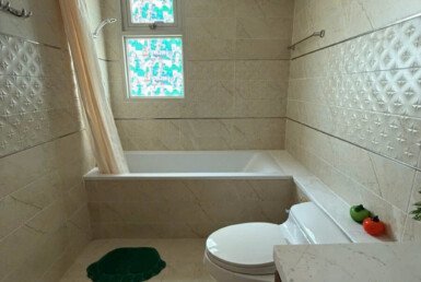 toilet-co-bon-tam-rong-rai