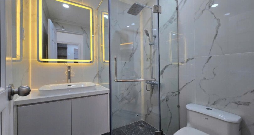 tollet can ho ban 19 810x430 - Bán căn hộ chung cư Sky Garden 1, 89m2, 03pn, giá 6.150 tỷ, nhà đẹp, lầu cao.