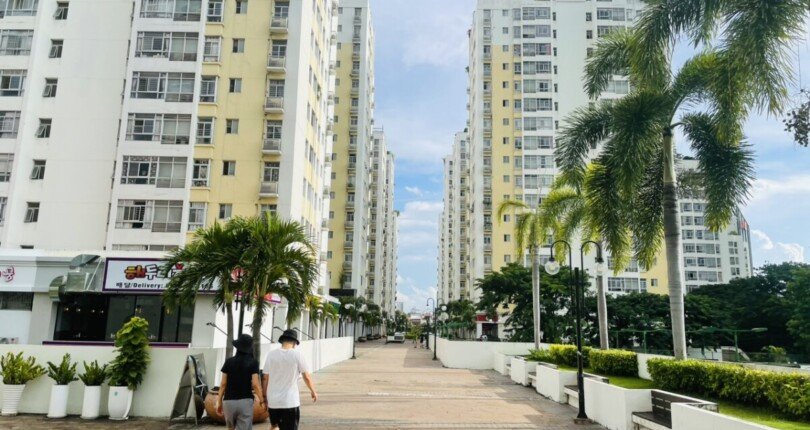 vi tri shophouse goc duong pho di bo 810x430 - Mua bán Shophouse căn góc Sky Garden Phú Mỹ Hưng, 196m2, sẵn hdt 50tr/tháng, giá 14 tỷ