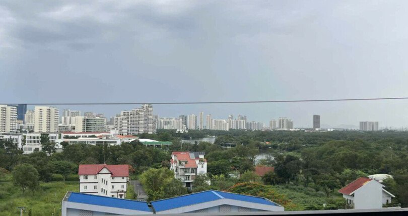 view phong khach can ho ban 2 810x430 - Giá mua bán căn hộ 2pn view sông chung cư Saigon South Nhà Bè T7/2025