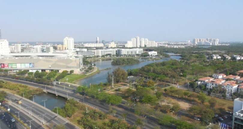 view phong khach can ho cho thue 810x430 - Giá cho thuê căn hộ 3pn - 135m2 tháp A chung cư Happy Valley Phú Mỹ Hưng T7/2025