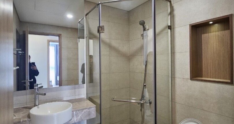 z6825600559638 39d07fcbb1f907e1a612ec374bd5fedd 810x430 - Cho thuê Urban Hill Block B Tầng 3 dt 80m 2 phòng giá 23 triệu