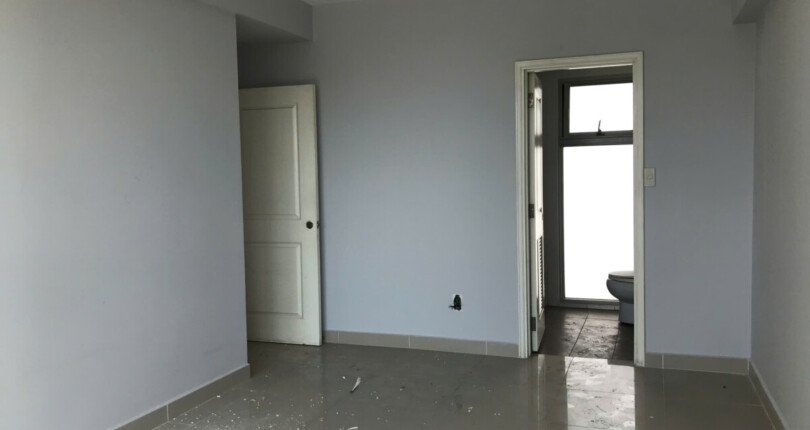 ban can ho graden court 2 10 810x430 - Bán nhanh căn hộ Garden Court 1. DT 100m2 Hiện trạng như hình Không nội thất- layout 2 phòng-2wc. View Kênh đào- Giá 9.8 Tỷ