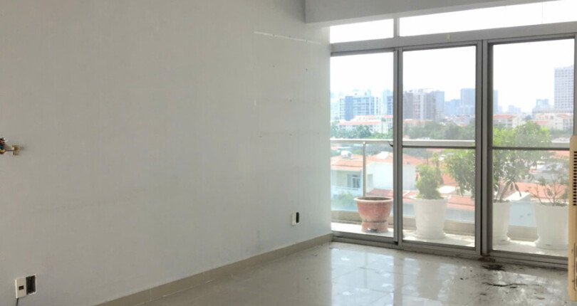 ban can ho graden court 2 2 810x430 - Bán nhanh căn hộ Garden Court 1. DT 100m2 Hiện trạng như hình Không nội thất- layout 2 phòng-2wc. View Kênh đào- Giá 9.8 Tỷ