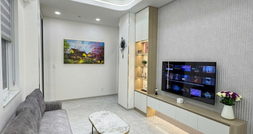ban can ho ground house sky 3 25 810x430 - Cần bán căn hộ Ground House Sky Garden 3. DT 130m2 Nội thất mới- 3 Phòng-3wc- Sân vườn rộng- Giá 9.590 Tỷ
