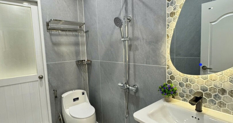 ban can ho ground house sky 3 5 810x430 - Cần bán căn hộ Ground House Sky Garden 3. DT 130m2 Nội thất mới- 3 Phòng-3wc- Sân vườn rộng- Giá 9.590 Tỷ