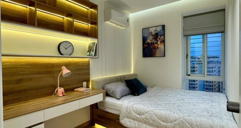 ban can ho sky garden 3 8 3 810x430 - Bán căn góc Sky Garden 3. DT 72m2 View trực diện hồ bơi lộng gió- 3 Phòng-2wc- Nội thất mới 100%- Giá 6.380 Tỷ