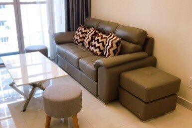 can-canh-phong-khach-can-ho-ban