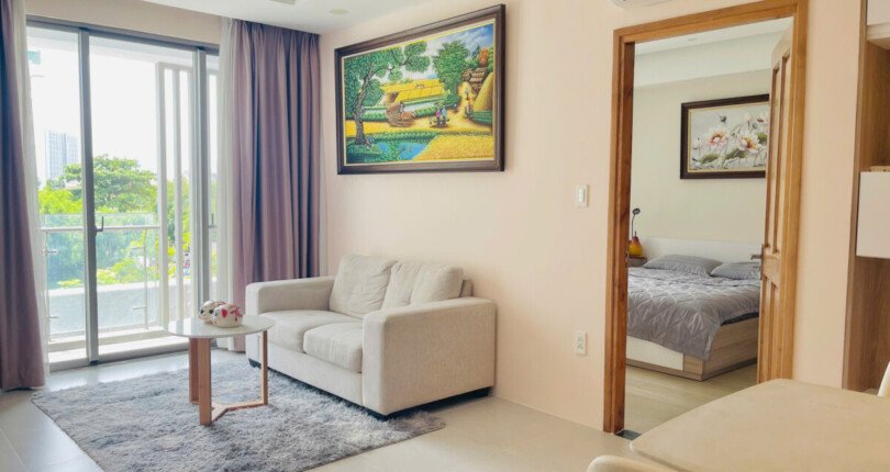 can canh phong khach can ho ban 4 810x430 - Bán gấp căn hộ 2pn tòa nhà D chung cư Hưng Phúc Happy Residence giá 6,7 tỷ