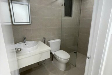 can-ho-ban-co-2-toilet-hoan-thien-nhu-hinh