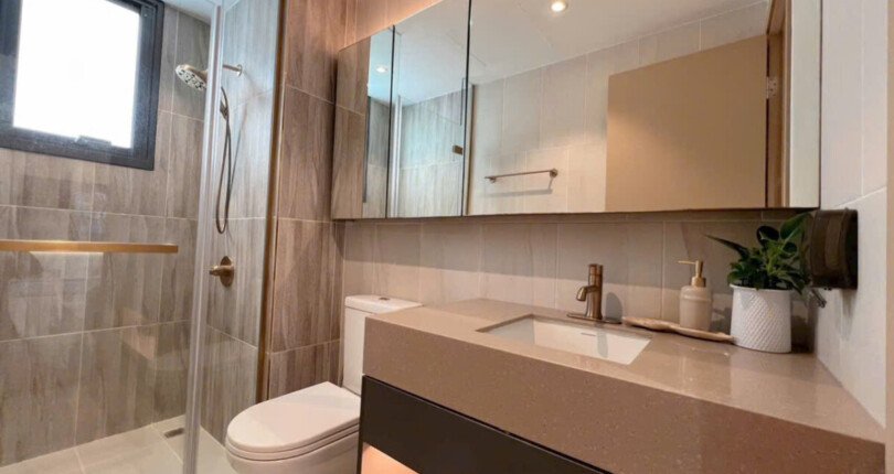 can ho ban co 2 toilet hoan thien nhu hinh 6 810x430 - Giá mua bán căn hộ 3pn tháp A chung cư The Antonia Phú Mỹ Hưng phường Tân Mỹ T8/2025
