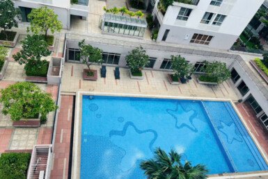 can-ho-ban-lien-ke-ho-boi-noi-khu