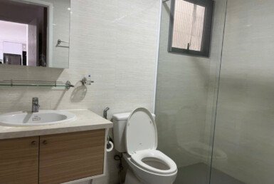 can-ho-co-2-toilet-hoan-thien-nhu-hinh