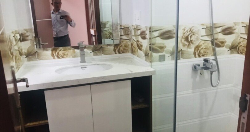 can ho co 2 toilet hoan thien nhu hinh 3 810x430 - Rẻ nhất thị trường - bán căn hộ 2pn chung cư Green Valley Phú Mỹ Hưng giá 7,3 tỷ