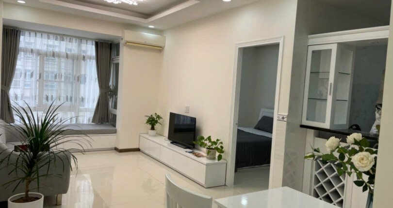 cho thue can ho sky garden 3 9 2 810x430 - Cho thuê căn hộ Sky garden 3. DT 68m2 Lầu cao-2 Phòng-2wc- Nội thất đầy đủ- dọn vào ngay. Giá 15 Triệu/Tháng