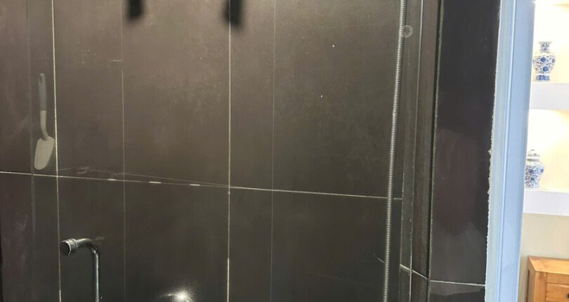 cho thue can hung vuong 2 4 810x430 - Cho thuê căn hộ Hưng Vượng 2. DT 60m2- Nhà đẹp 1 Phòng-1wc- Nội thất đầy đủ như hình- Giá thuê 12 Triệu/Tháng