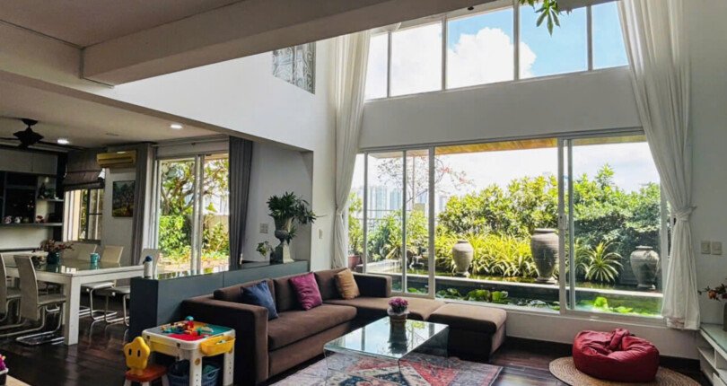 cho thue penthouse sky garden 2 19 810x430 - Cho thuê nhanh Penthouse Sky Garden 1. DT 337m2 Nhà đẹp- 2 sân vườn- 4 phòng ngủ- Nội thất cao cấp- Giá 2.300 USD/Tháng