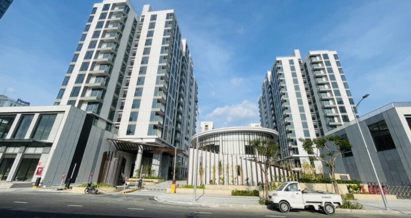 chung cu cardinal court phu my hung 810x430 - Giá cho thuê cặp Shophouse khối đế nội khu Cardinal Court Phú Mỹ Hưng T8/2025