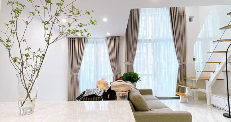 gen h z6674567657253 224857943552f49df7865725d0358a61 810x430 - Bán căn shop tại Midtown Tòa M7. DT 47m2 Đã decor đẹp- Tặng toàn bộ nội thất- Giá bán 6 Tỷ bao sang tên