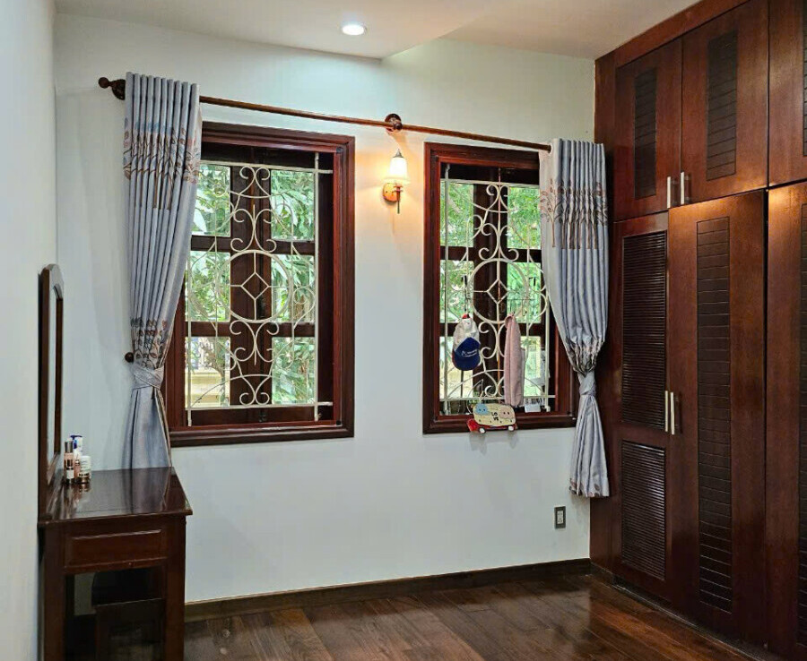 goc phong lam viec 1 900x738 - Giá mua bán nhà Biệt thự B43 Nam Thông 1 Phú Mỹ Hưng T8/2025