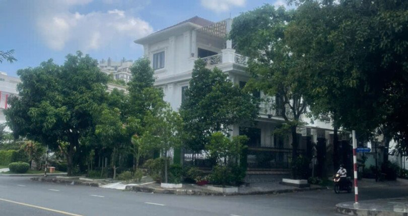 hinh anh mua ban nha biet thu nguyen can kdc nam thong 2 810x430 - Giá mua bán nhà Biệt thự nguyên căn góc đường C - Nam khu Nam Thông 2 T8/2025