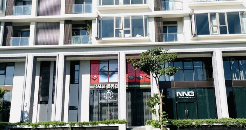 hinh anh mua ban shophouse duong tan phu chung cu the peak phuong tan my t8 2025 810x430 - Giá mua bán Shophouse đường Tân Phú chung cư The Peak phường Tân Mỹ T8/2025