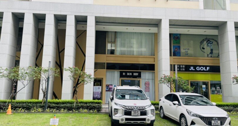 hinh anh mua ban shophouse khoi de chung cu midtown t8 2025 810x430 - Giá mua bán Shophouse khối đế tầng trệt chung cư Midtown T8/2025