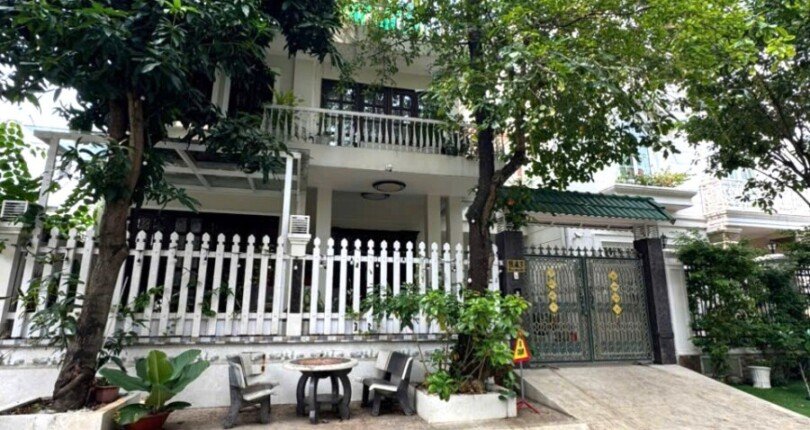 hinh mua ban nha biet thu b43 nam thong 1 phu my hung t8 2025 810x430 - Giá mua bán nhà Biệt thự B43 Nam Thông 1 Phú Mỹ Hưng T8/2025