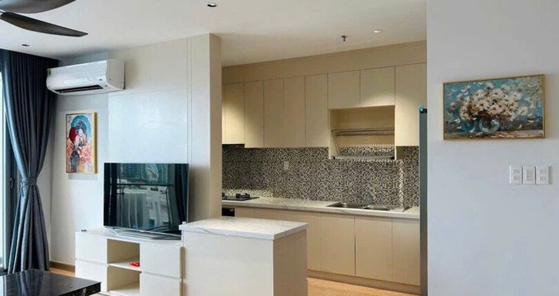 khong gian bep rong rai 14 810x430 - Bán căn hộ 3pn tòa nhà B căn góc chung cư Green Valley giá 10,6 tỷ lầu cao, nhà đẹp