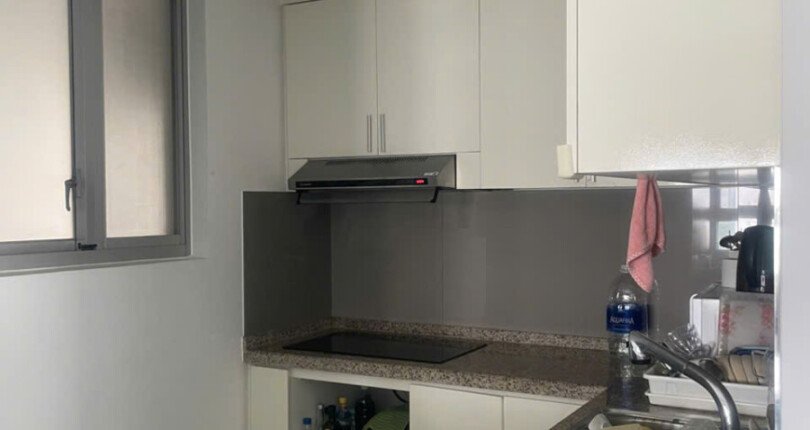 khong gian bep rong rai 4 810x430 - Bán gấp căn hộ 3pn có ban công phòng khách chung cư Scenic Valley 2 phường Tân Mỹ T8/2025