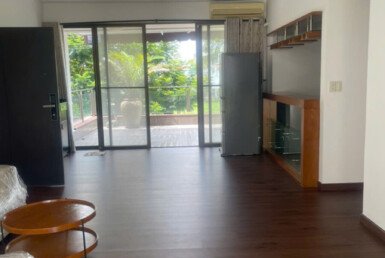 phong-khach-can-ho-ban