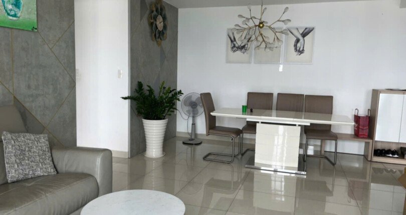 phong khach can ho ban 24 810x430 - Bán căn hộ tophouse Green Valley, 89m2, giá 7.680 tỷ, 02pn, nhà đẹp, nội thất cao cấp.