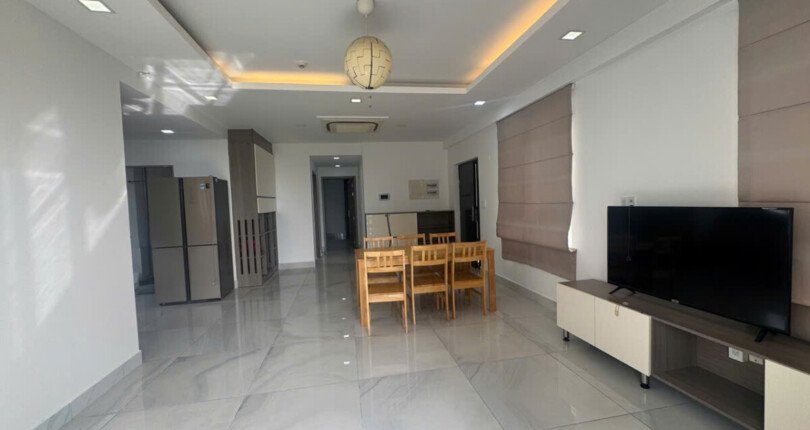 phong khach can ho ban 26 810x430 - Giá mua bán căn hộ 3pn tháp D chung cư Green Valley phường Tân Mỹ T8/2025