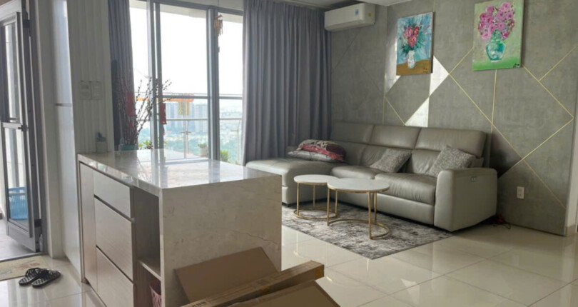 phong khach can ho ban 29 810x430 - Bán căn hộ Tophouse 2pn Tòa nhà C chung cư Green Valley phường Tân Mỹ T8/2025