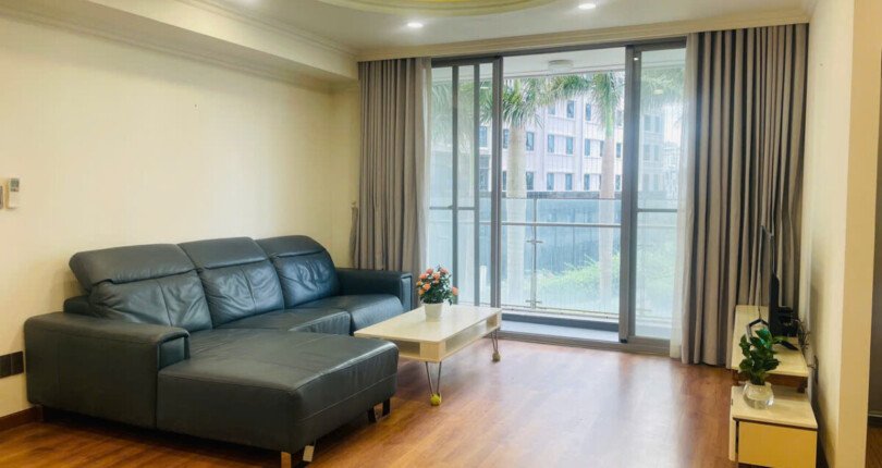 phong khach can ho ban 36 810x430 - Bán căn hộ chung cư Green Valley , diện tích 118m2, giá 9.5 tỷ, nội thất đầy đủ, xem nhà dễ.