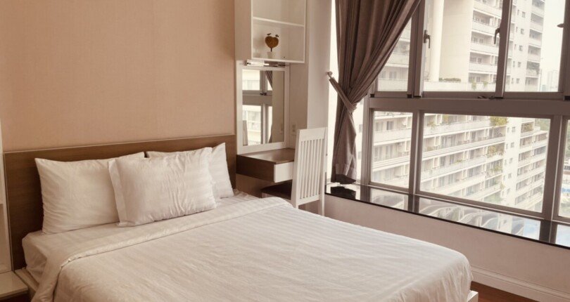 phong masster can ho cho thue 810x430 - Cho thuê căn hộ chung cư Scenic Valley 1, 77m2, căn góc, giá 19tr/tháng, nội thất đầy đủ.