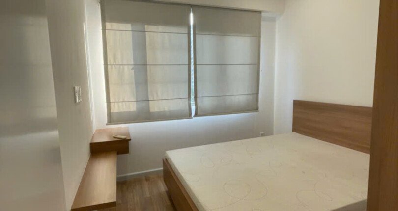 phong ngu can ho can ban 4 810x430 - Bán căn hộ chung cư Hưng Phúc, 78m2, giá 6.4 tỷ , nội thất đầy đủ, nhà đang có hợp đồng thuê 19tr/tháng.