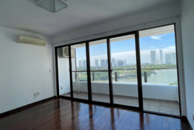 phong ngu co ban cong rong rai 385x258 - Mua bán căn hộ chung cư The Panorama Quận 7 giá rẻ