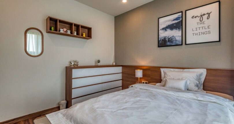 phong ngu hoan thien noi that cao cap 810x430 - Giá mua bán căn hộ 3pn tòa nhà A chung cư Midtown Phú Mỹ Hưng phường Tân Mỹ T8/2025