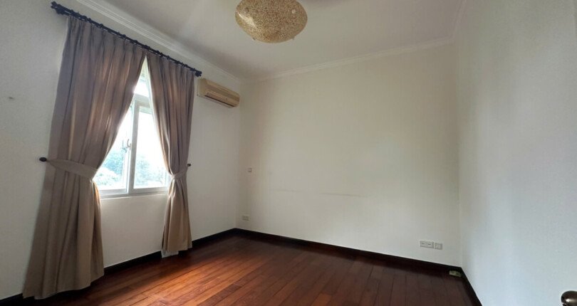 phong ngu nho 6 810x430 - Giá mua bán nhà Biệt thự nguyên căn góc đường Nội khu Phú Gia phường Tân Hưng T9/2025