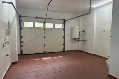 phong-ngu-trong-nha-biet-thu-ban