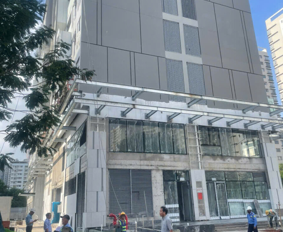 tien do chung cu the aurora t8 2025 900x738 - Giá mua bán căn hộ 2pn lầu 6 chung cư The Aurora Nguyễn Lương Bằng T8/2025