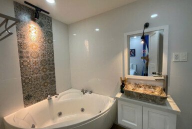 tollet-can-ho-can-cho-thue