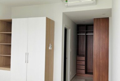 tu-quan-ao-va-may-lanh-phong-ngu