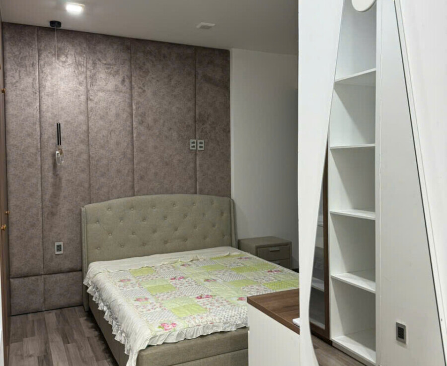 z6849387978534 ae8fa4e60adf648aada7903637a3c517 900x738 - Cho thuê căn hộ Sài Gòn South. Căn góc 104m2, lầu cao – 3phòng ngủ -2wc- Nội thất cao cấp - View hồ bơi – Giá 22 Triệu/Tháng( tặng tháng internet đầu)