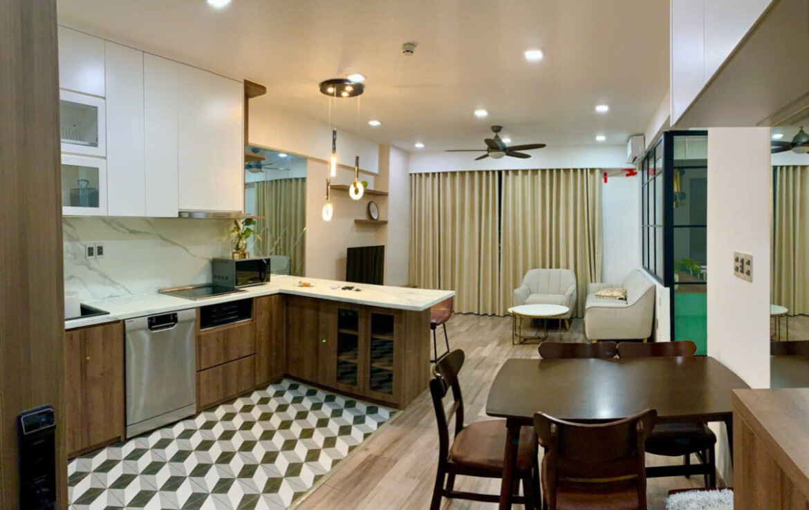 z6849387995017 82249f95692969513ee412334f00ae76 1170x738 - Cho thuê căn hộ Sài Gòn South. Căn góc 104m2, lầu cao – 3phòng ngủ -2wc- Nội thất cao cấp - View hồ bơi – Giá 22 Triệu/Tháng( tặng tháng internet đầu)