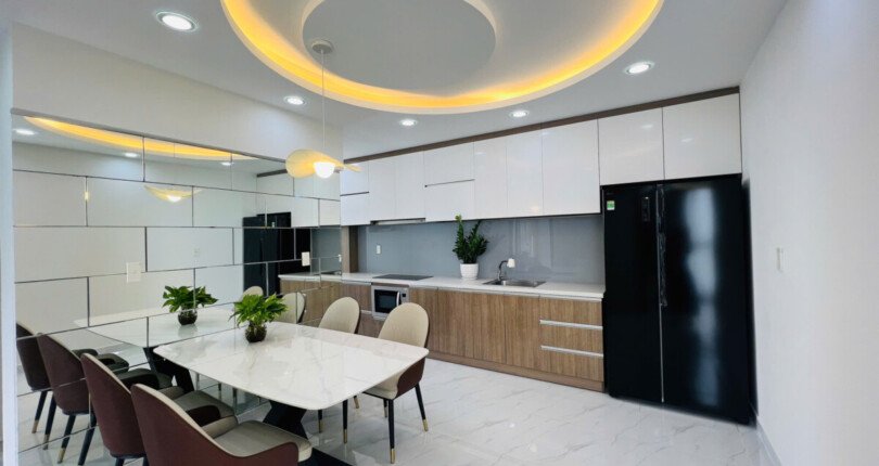 Bep can ho ban 11 810x430 - Bán căn hộ chung cư Star Hill, 87m2, 03pn, giá 8,2 tỷ, nhà đẹp, đầy đủ nội thất, nhà đang có hợp đồng thuê cao.