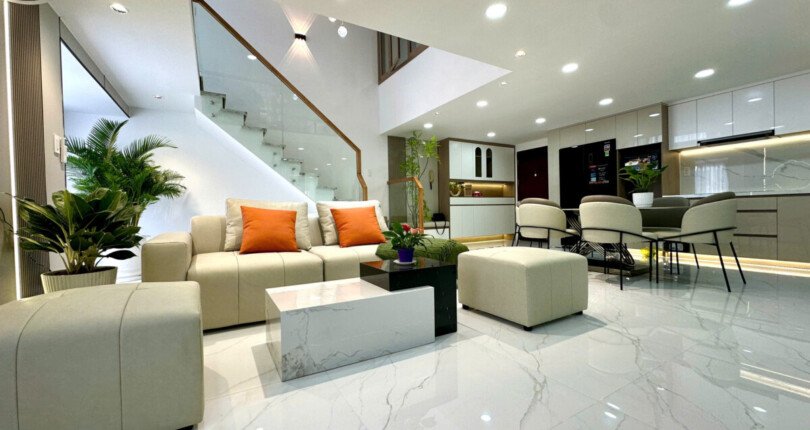 ban can ho duplex sky garden 1 1 810x430 - Bán căn hộ Duplex Sky Garden 1. DT 140m2 Thiết kế 5 phòng ngủ- 4 toilet- Nội thất mới 100%- Giá bán 9 Tỷ
