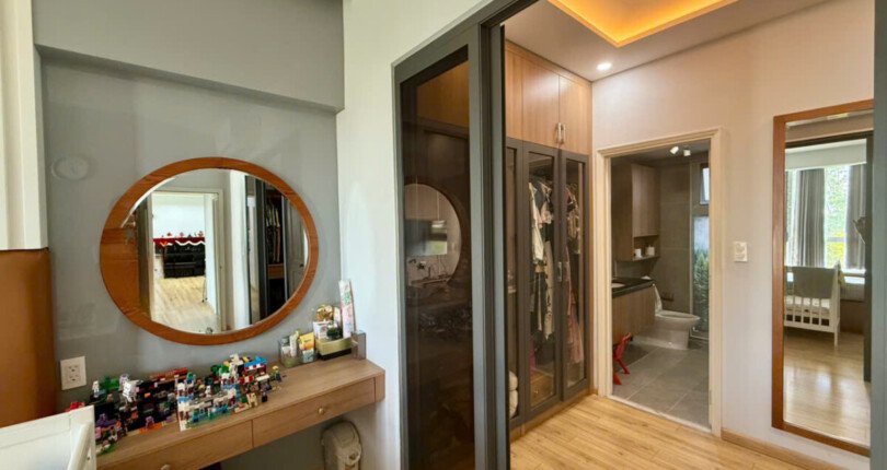 ban can ho garden court 1 1 810x430 - Bán căn hộ Garden Court 1. Nhà đẹp- DT 128m2 Thiết kế 3 Phòng ngủ-2wc- Nội thất đầy đủ- view công viên. Giá 14.5 Tỷ